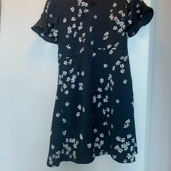 Perfect dress for a wedding! - Picture 3 of 4